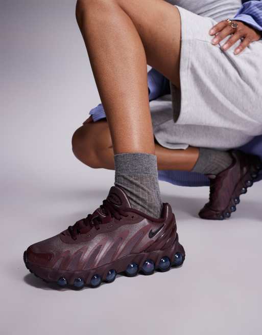 Nike Air Max Dn8 sneakers in burgundy, 4 of 5