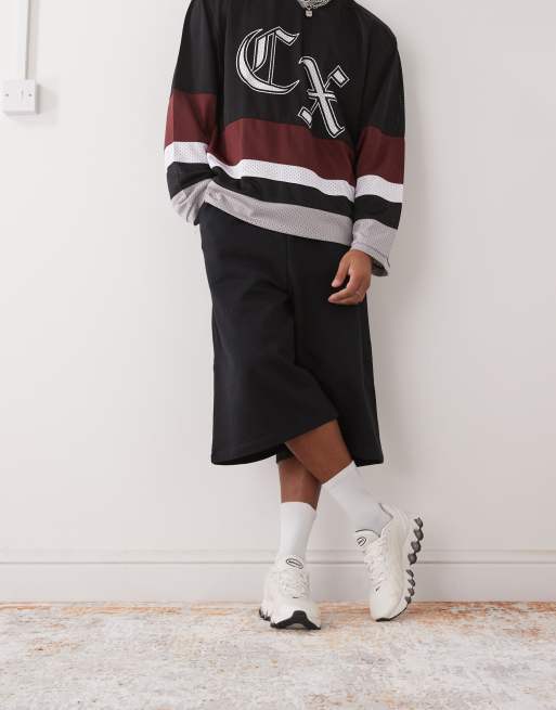 Nike Air Max DN8 sneakers in off white and black, 3 of 5