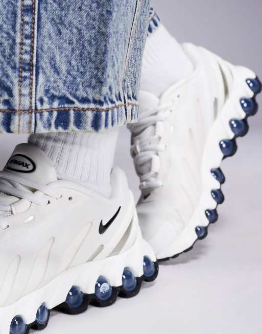 Nike Air Max DN8 sneakers in white and black | ASOS