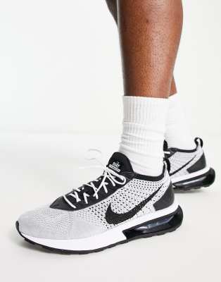 Nike Air Max Flyknit Racer Sneaker in Platin und Schwarz ASOS
