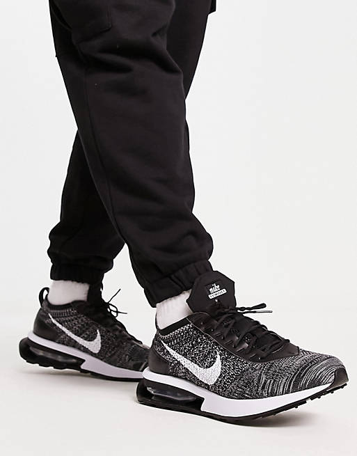 Nike Air Max Flyknit Racer Sneakers in zwart | ASOS