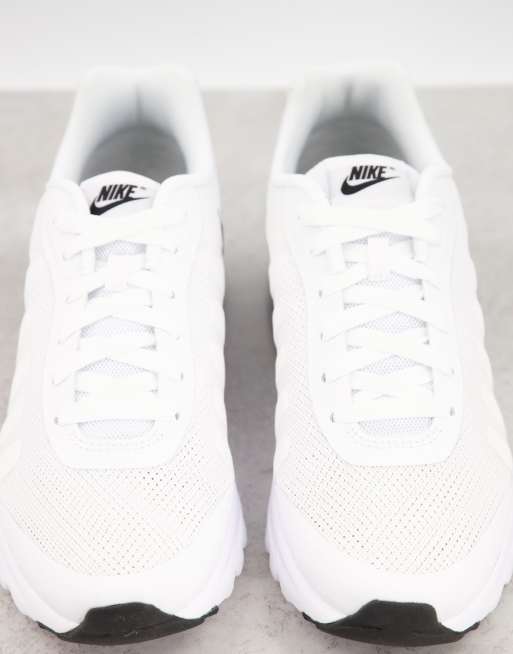 Nike invigor online blancas