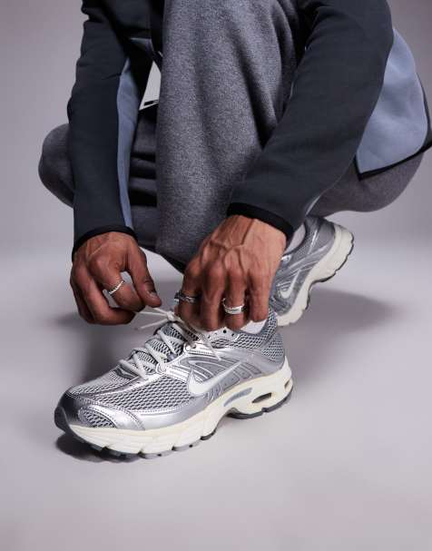 Nike - Air Max Moto 2K - Baskets - Argenté et blanc cassé - view 1