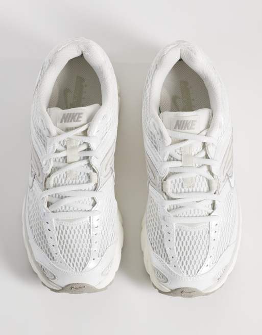 Nike – Air Max Moto 2K – Sneaker in schillerndem Weiß, 2 von 5