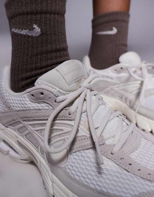 Nike Air Max Moto 2K sneakers in beige  , 3 of 5