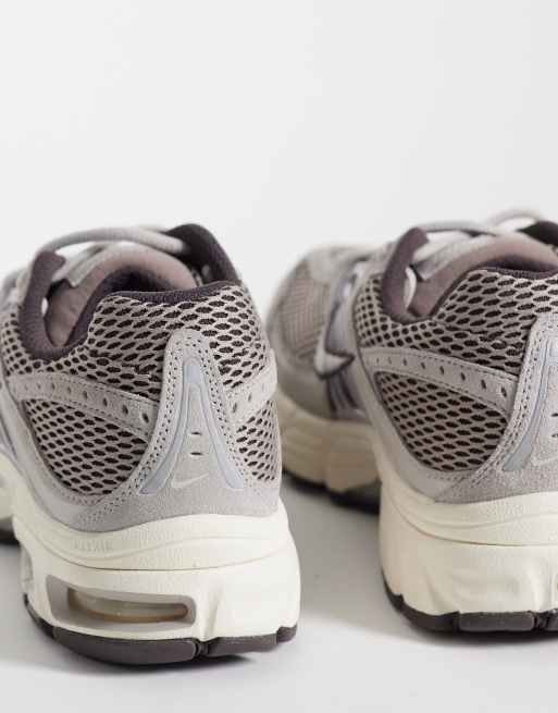 Nike Air Max Moto 2K sneakers in gray suede, 2 of 5
