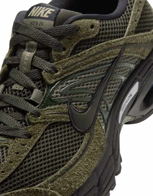 Nike Air Max Moto 2K sneakers in suede verde scuro, 3 di 5