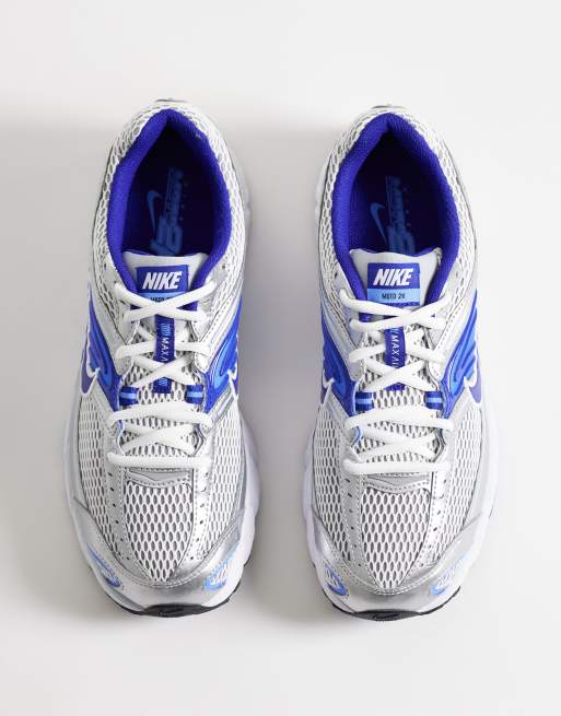 Nike Air Max Moto 2K sneakers in white and blue, 2 of 5