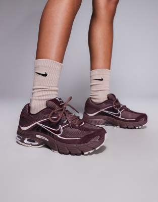 Nike Nike Air Max Moto 2K suede trainers in burgundy-Red