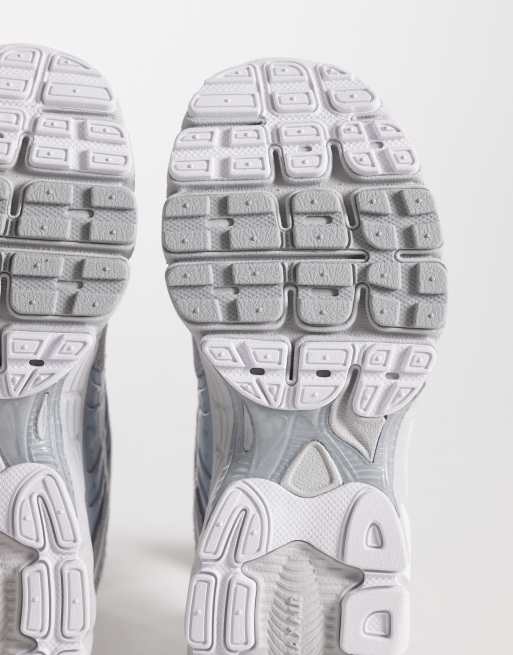 Nike Air Max Moto 2K suede trainers in grey and silver , 5 of 5