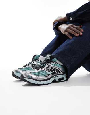Nike - Air Max Moto 2K - Unisex-Sneaker in Grün-Grau