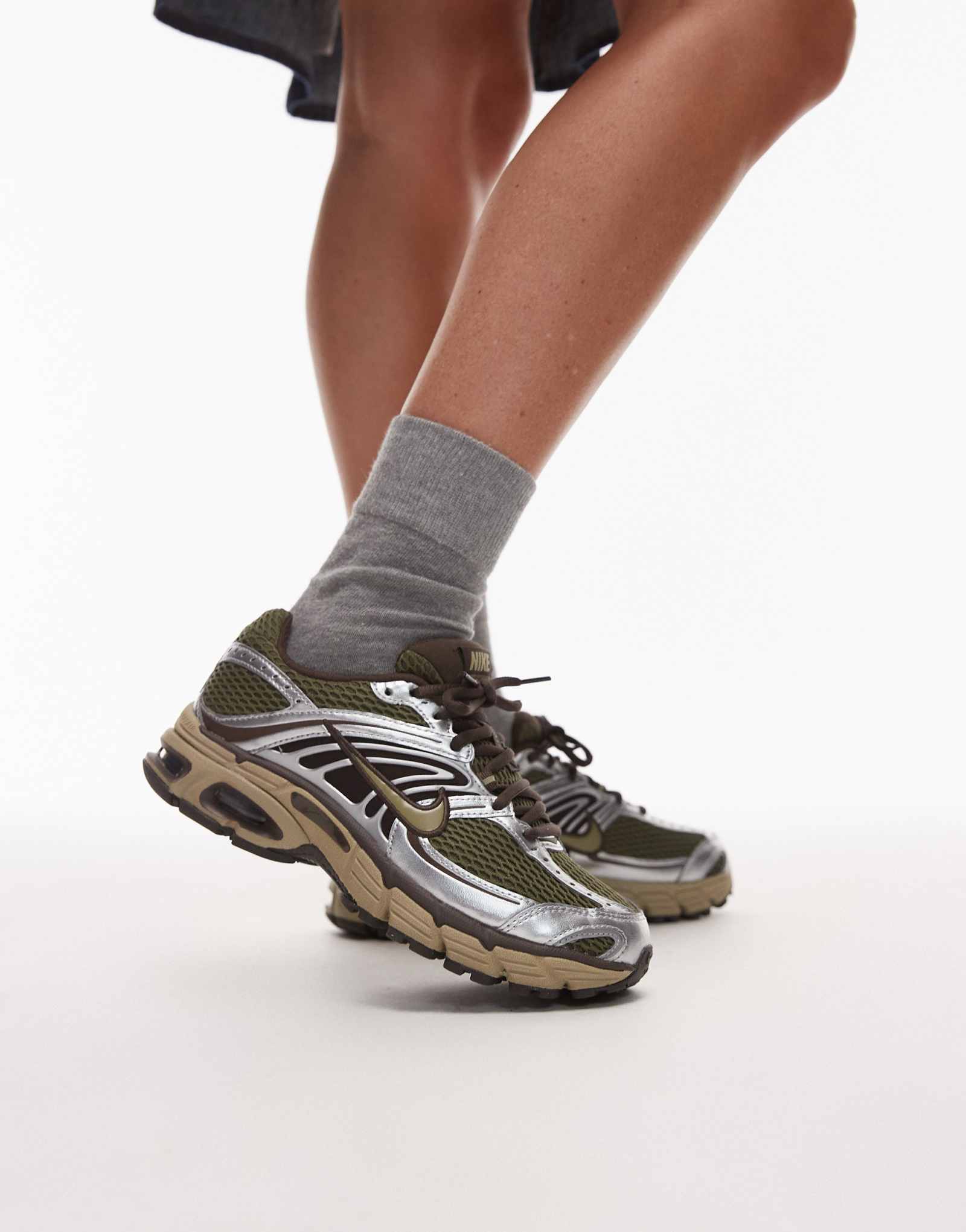 Кроссовки Nike Air Max Moto цвета хаки