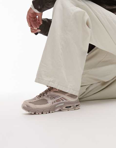 Nike Air Max Moto sneakers in pink - view 1