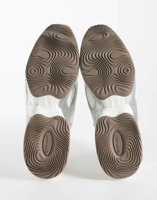 Nike Air Max Muse sneaker with silver detail in beige, 4 of 5