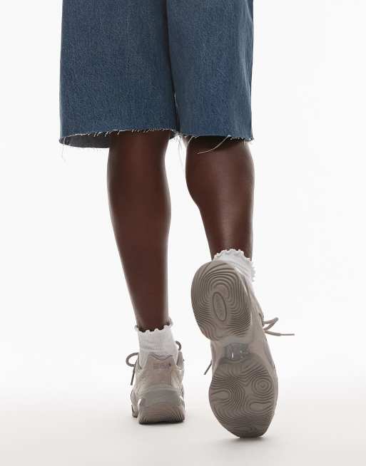 Nike Air Max Muse sneakers in beige , 3 of 5