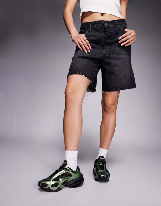 Nike Air Max Muse sneakers in black & green