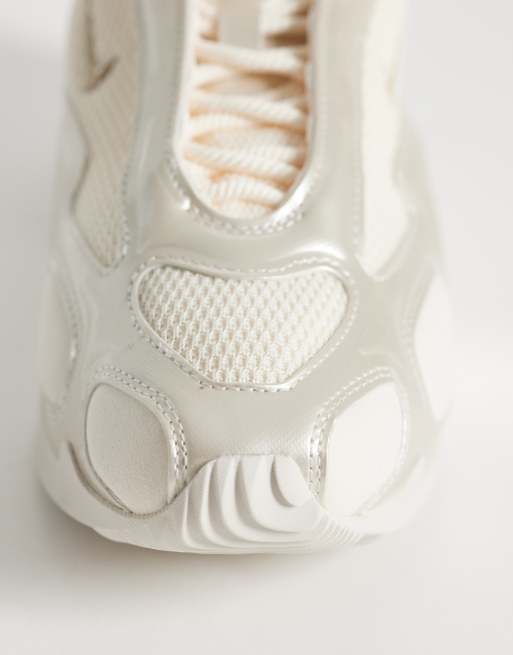Nike Air Max Muse sneakers in off white, 2 of 5