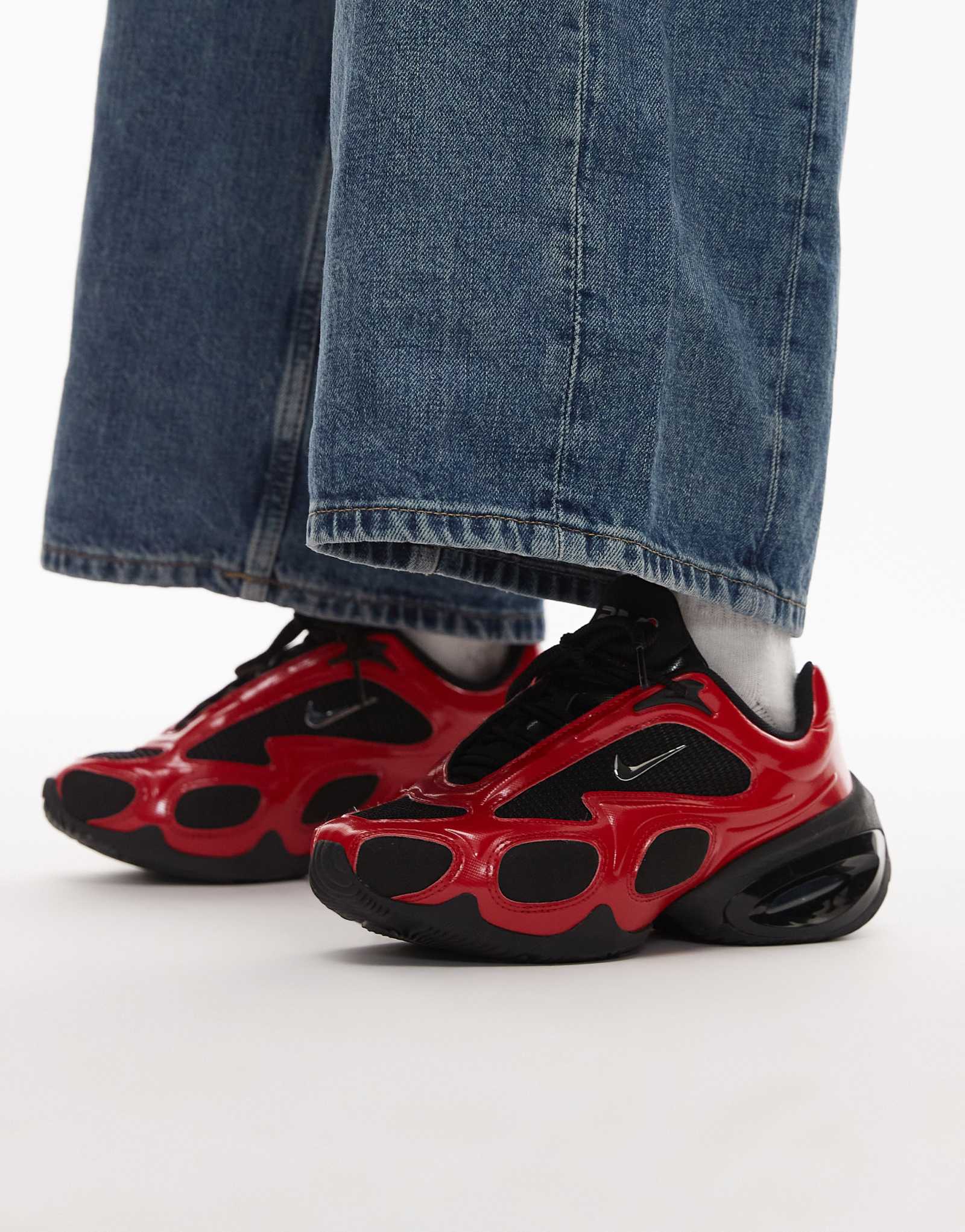 Кроссовки Nike Air Max Muse красного цвета