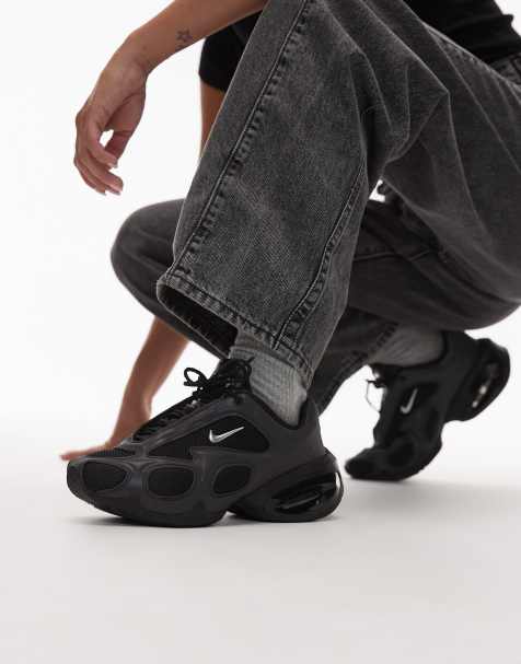 Nike Air Max Muse trainers in black and reflective - view 1