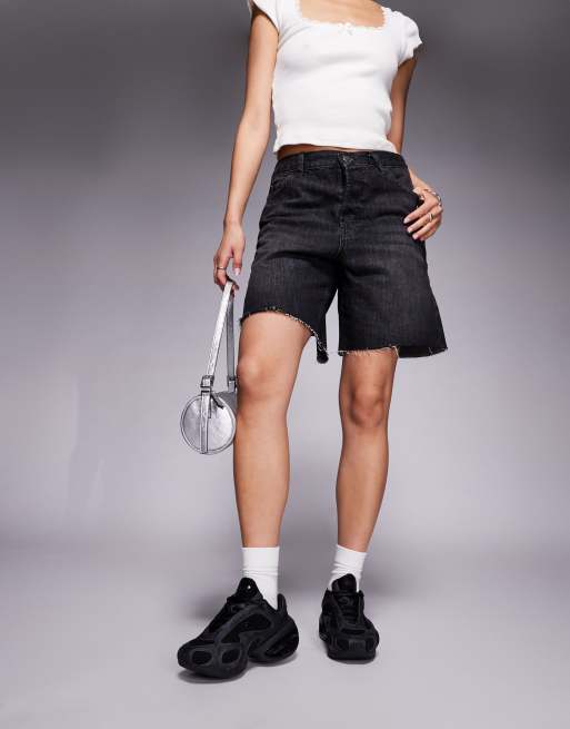 Nike Air Max Muse trainers in black, 5 of 5