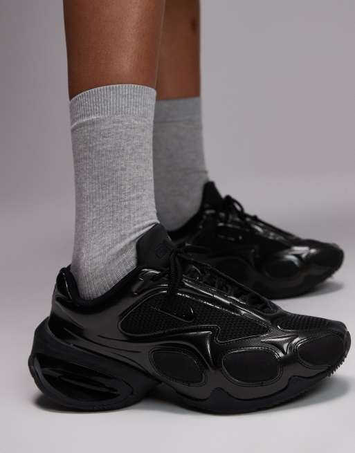 Nike – Air Max Muse – Unisex-Sneaker in Triple Black | ASOS