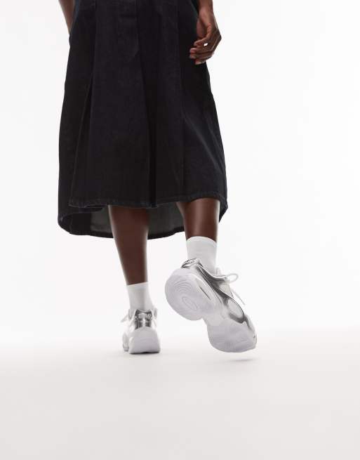 Nike – Air Max – Muse – Unisex – Vita och silvermetalliska sneakers, 3 av 5