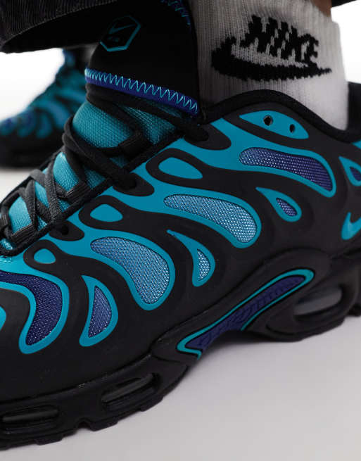 Nike Air Max Plus Drift sneakers in black