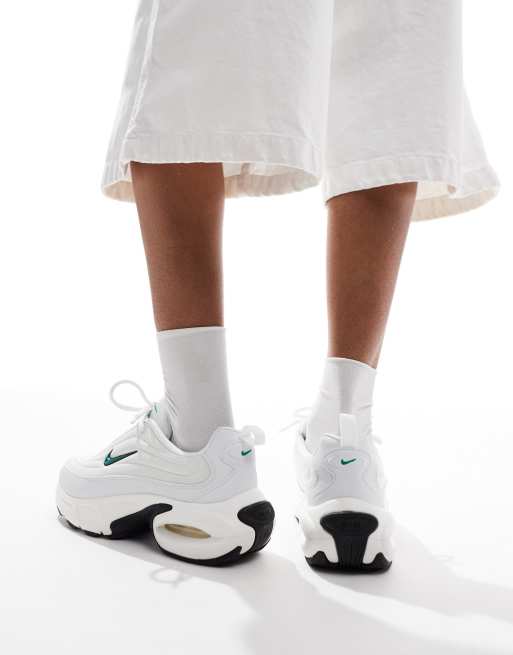 Nike Air Max Portal sneakers in white and green, 3 of 5
