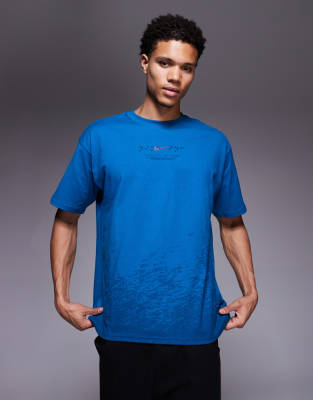Nike Air Max print T-shirt in blue