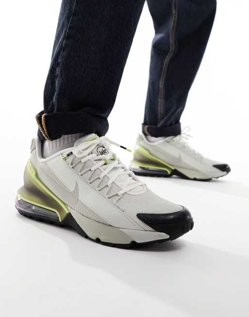 Nike Air Max Pulse Roam Sneakers grigie e verdi ASOS