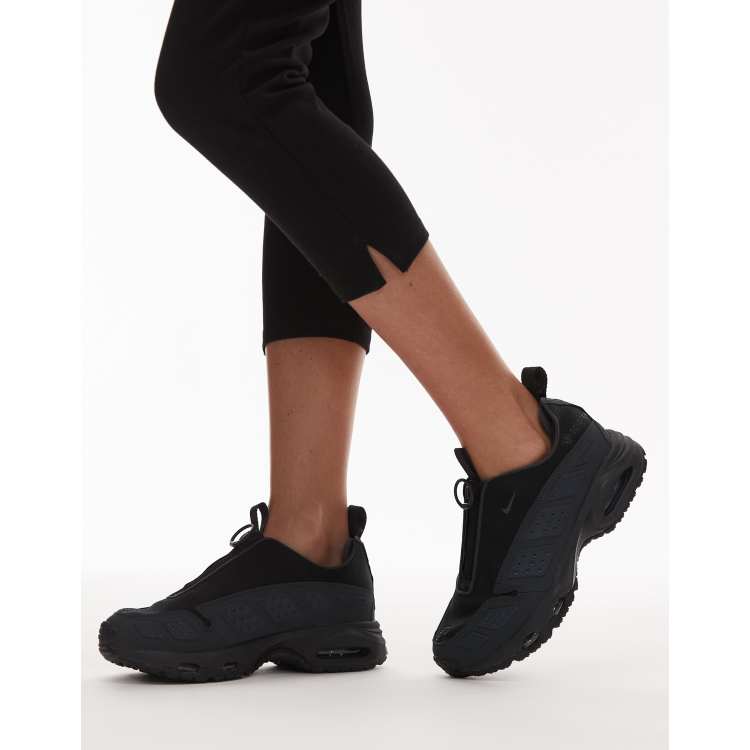 Nike - Air Max SNDR GORE-TEX - Sneakers triplo nero | ASOS