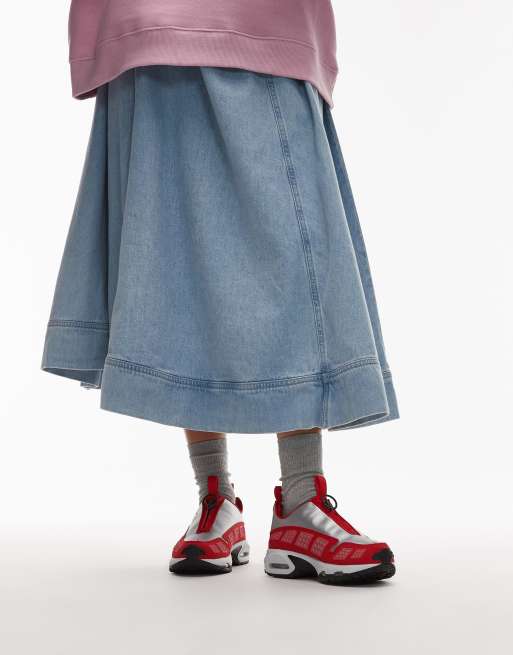 Nike Air Max SNDR sneakers in red, 3 of 5