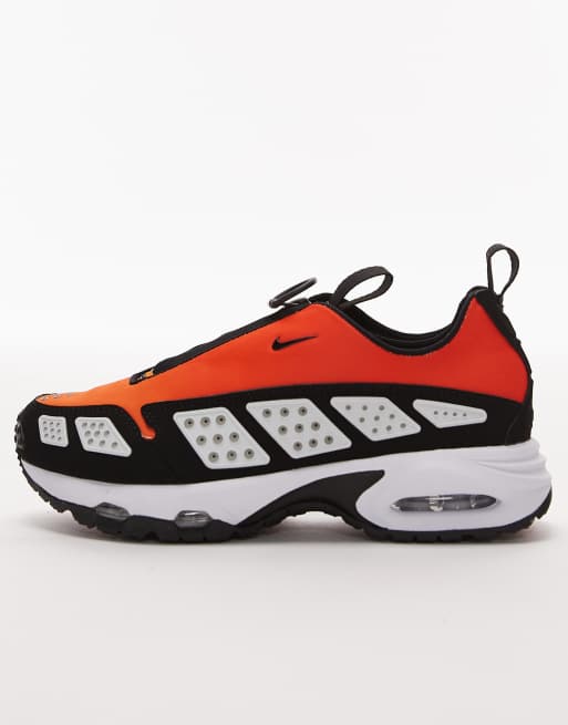 Nike Air Max SNDR unisex trainers in orange and black, 2 of 5