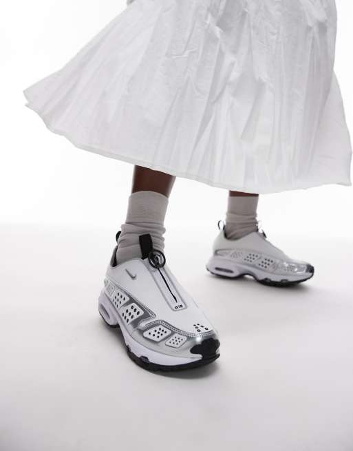 Nike Air Max SNDR unisex trainers in white and silver, 3 of 5