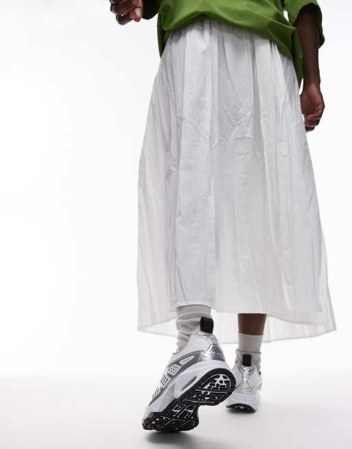 Nike Air Max SNDR unisex trainers in white and silver, 5 of 5