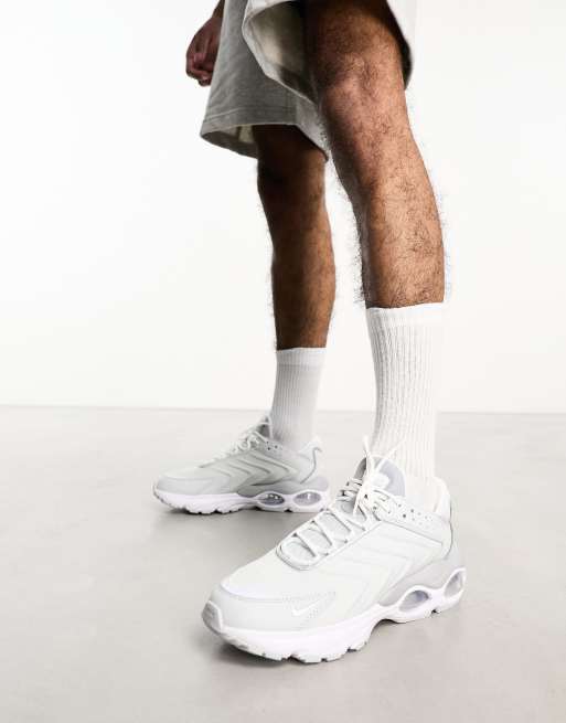 Nike store tailwind socks