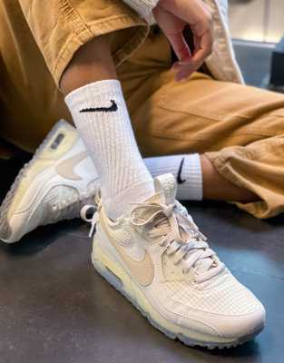 tan air max