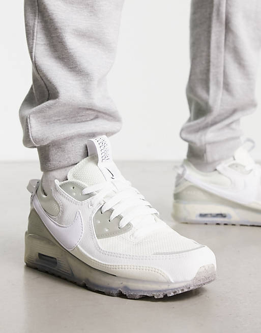 Nike Air Max 90 sneakers in white |