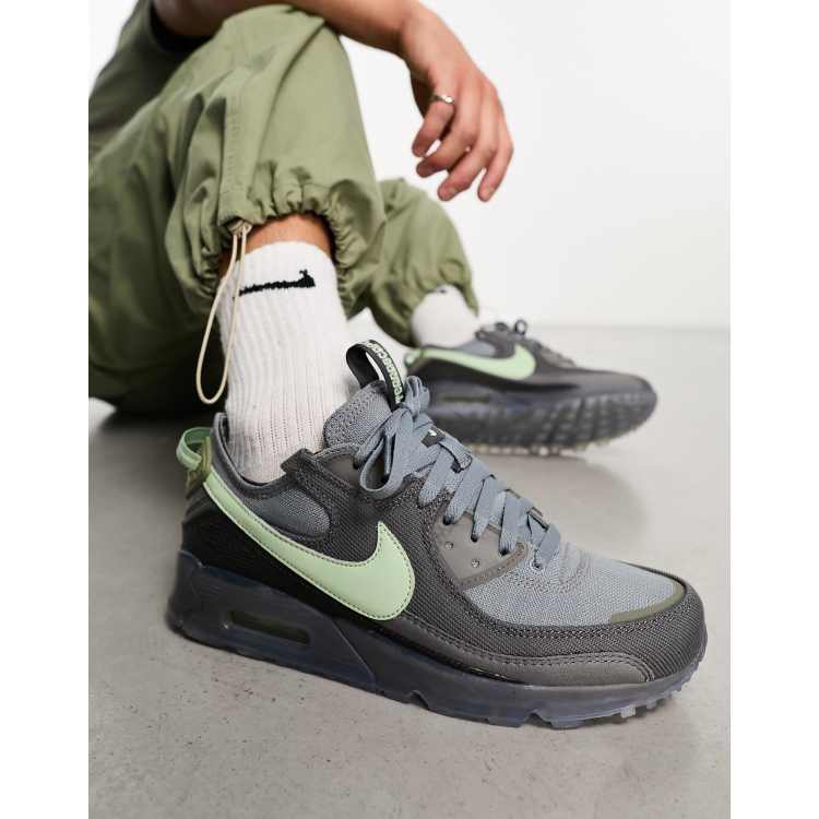 Green and hot sale grey nike