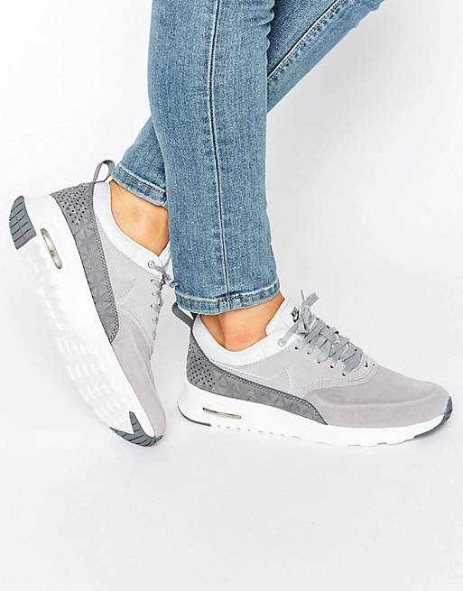 Volwassen deze mezelf Nike - Air Max Thea - Sneakers in premium grijs nubuckleer | ASOS