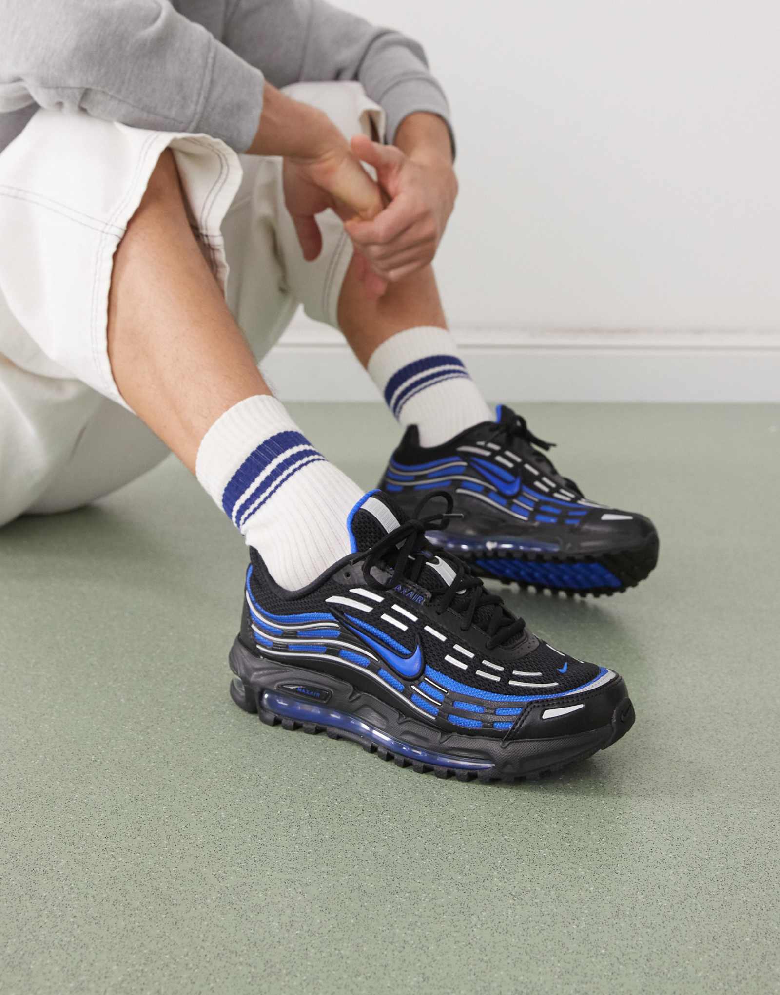 Кроссовки Nike Air Max TL 2.5 черного и синего цветов