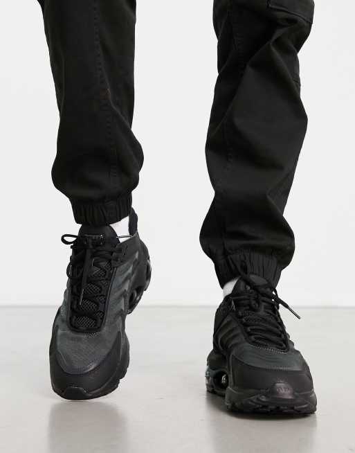 All black clearance nike air maxs