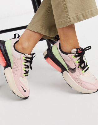 Nike Air Max Verona QS sneaker in pink 