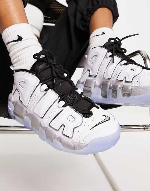 Nike Air More Uptempo Sneakers bianche e argento metallizzato