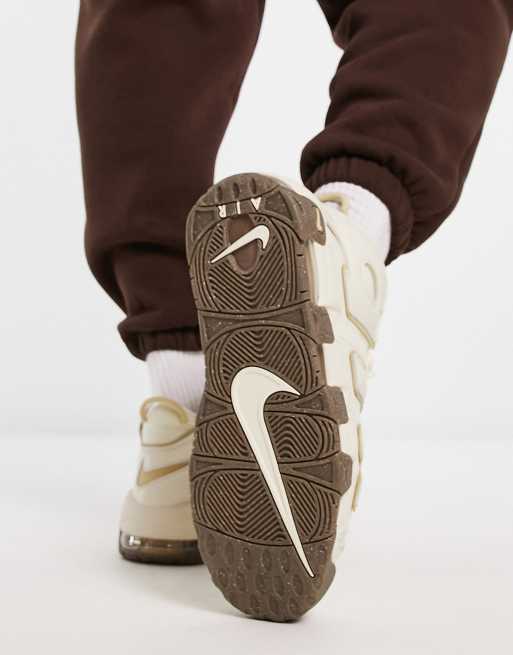 Nike uptempo clearance gum bottom