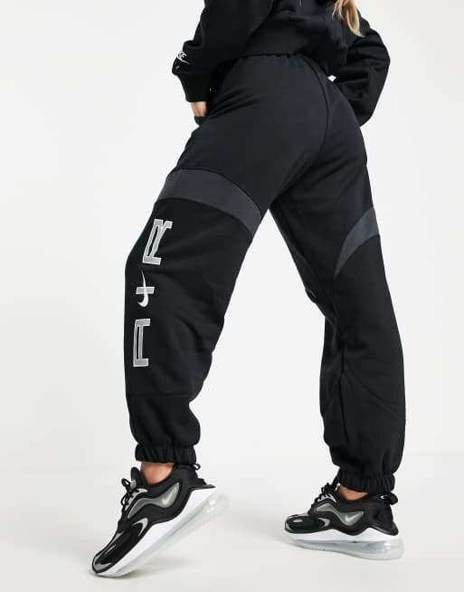 Nike fleece 2025 air jogger