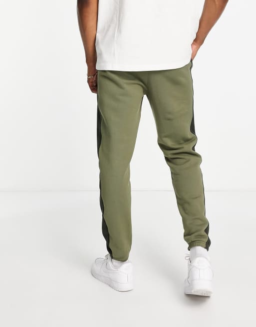 Men's nike olive green on sale joggers