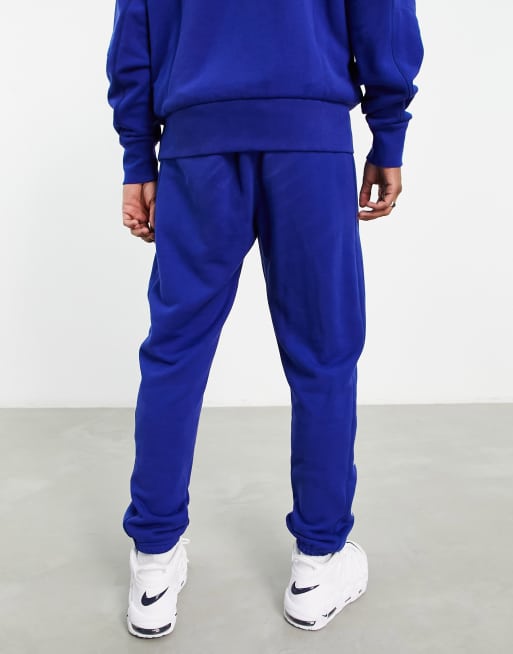 Ensemble jogging bleu