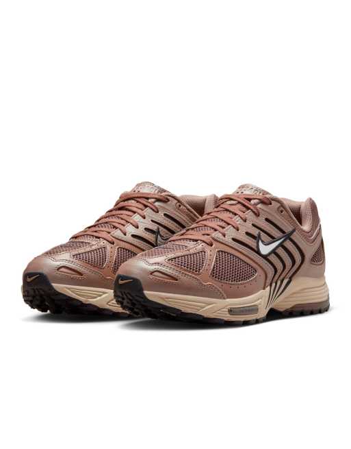 Nike Air Pegasus 2005 sneakers in brown, 2 of 5