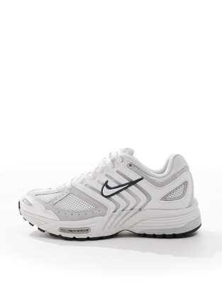 Nike Air Pegasus 2005 Sneakers In White
